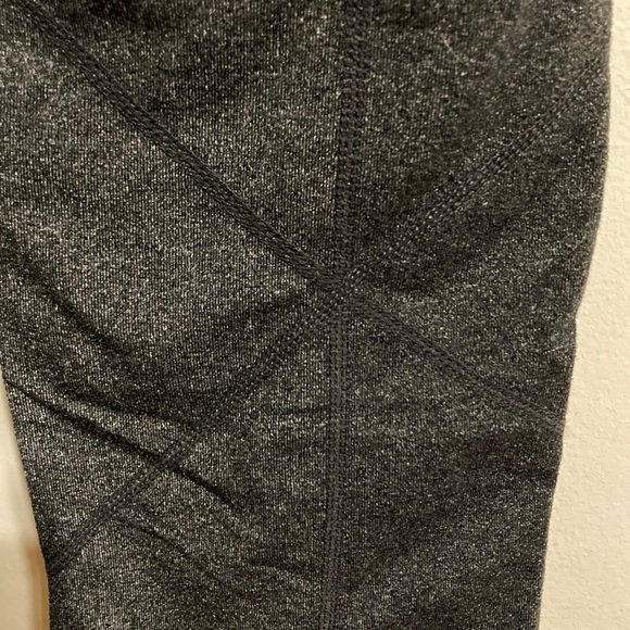 PRANA Breathe Heathered Gray Large Activewear Crop Capri Mid Rise Leggings Large - Picture 14 of 16